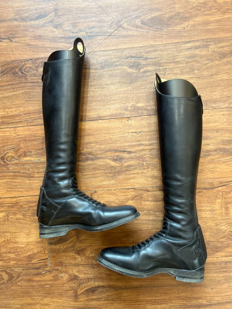 Tucci Harley Dress Boots - 36 XC